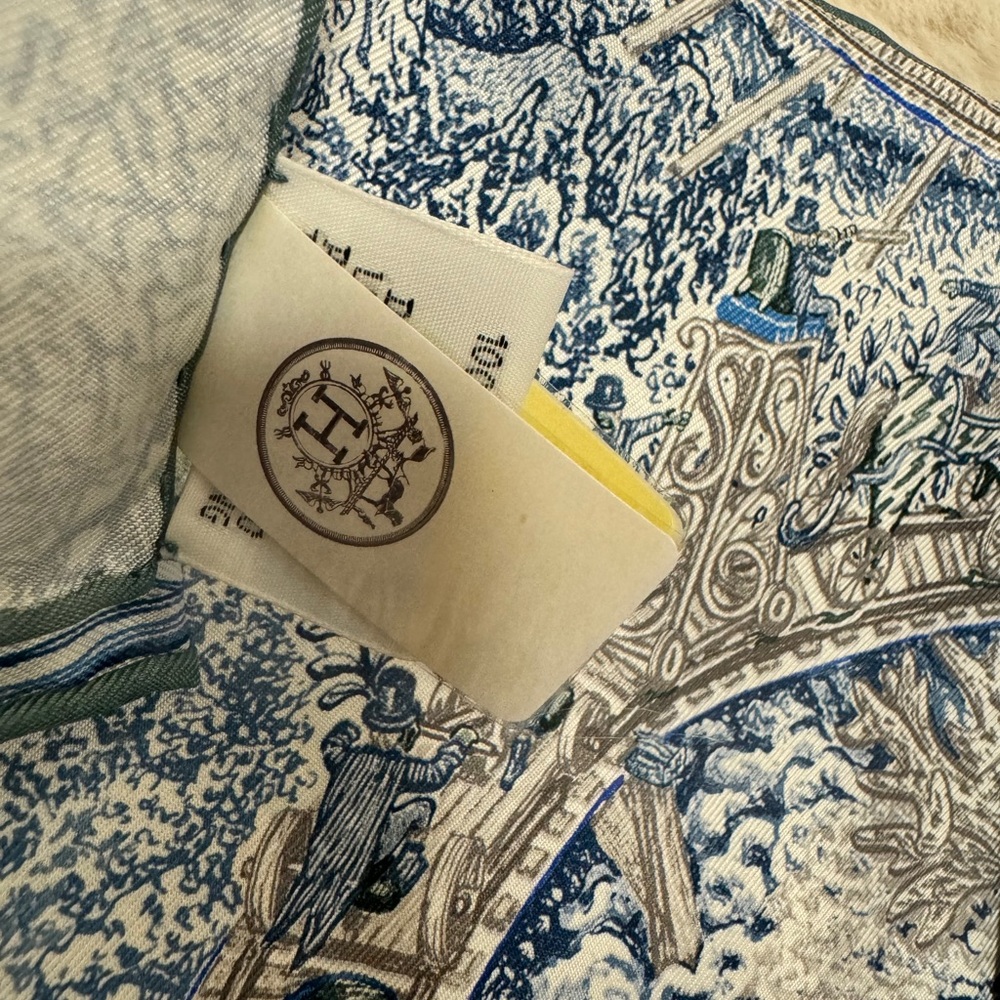 Hermès l 'Les Folies du Faubourg' silk scarf 90 - Picture 8 of 10